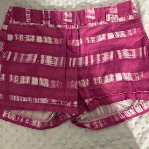 ANN TAYLOR - Loft Pink and White Shorts!